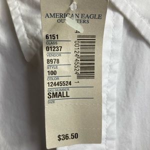 White Long sleeve NWT American Eagle cotton button-up front shirt